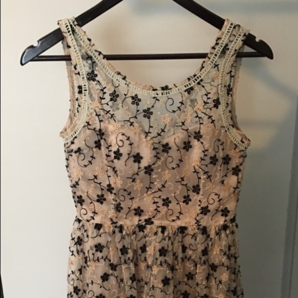 Altar‘d State Dress, Size small